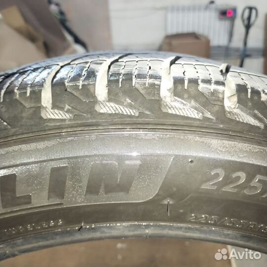 Michelin X-Ice Snow SUV 225/55 R19