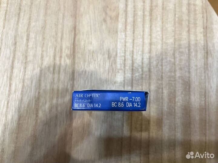 Продаю контактные линзы