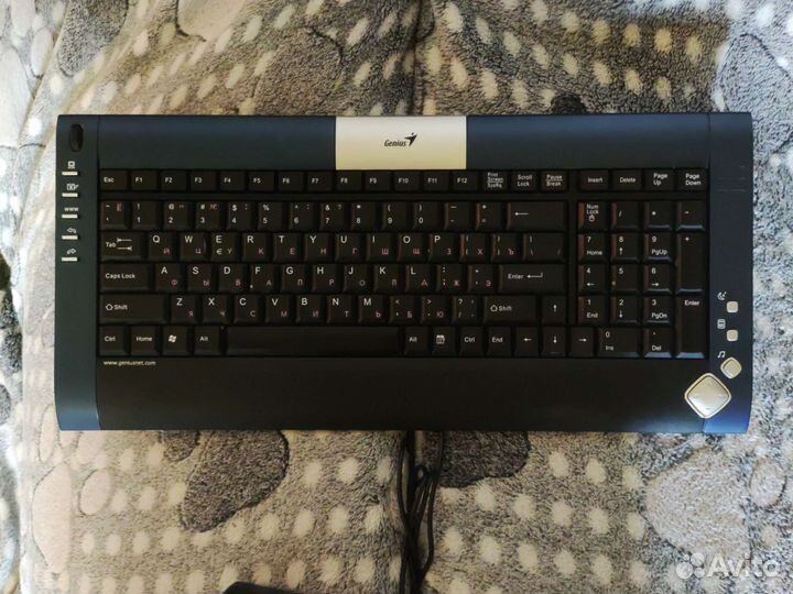 Беспроводная клавиатура и мышь genius