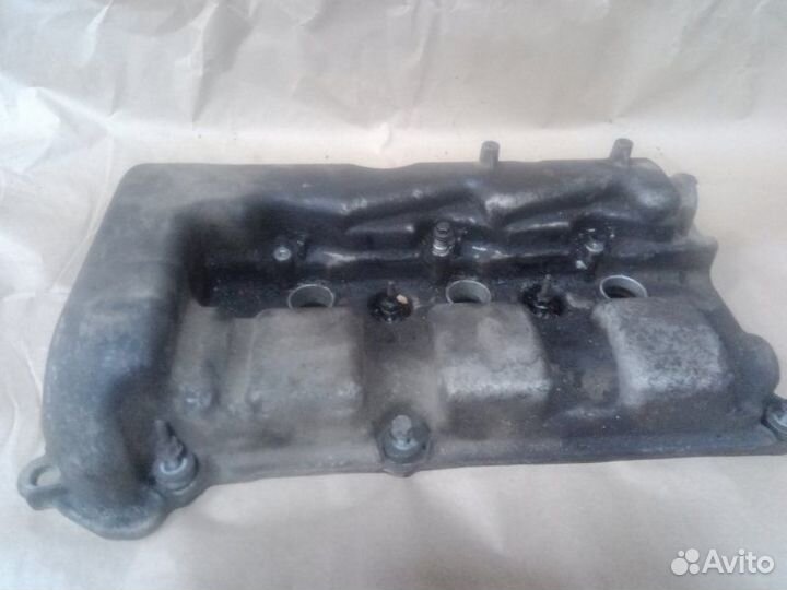 Клапанная крышка Ford Escape Limited внедорожник