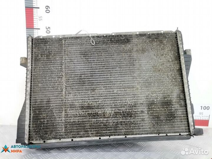 Радиатор (основной) BMW 7 E38 1997 17112246012