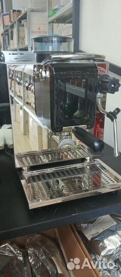 Кофемашина рожковая Semi Auto