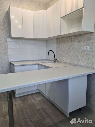 Кухня пластик