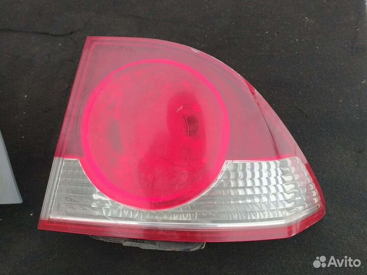 Фонарь правый honda civic 4D