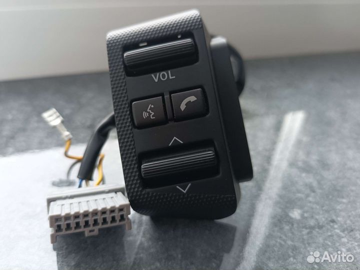 Кнопки на руль Nissan Teana J31