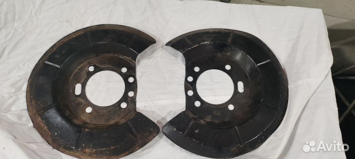 Пыльник тормозного диска