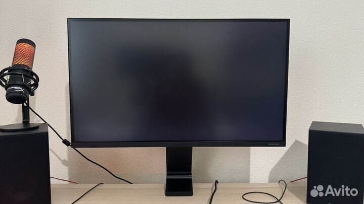Монитор Samsung 27