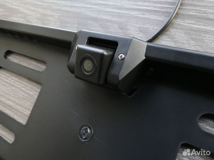 Камера заднего вида в рамке для LADA Niva Legend