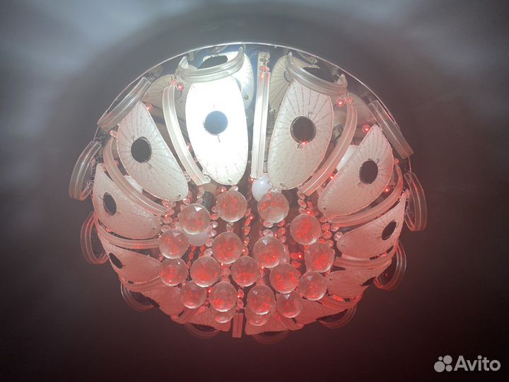 Светильник потолочный