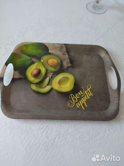 Поднос новый пластик