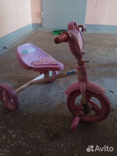 Детский трехколесный велосипед б/у