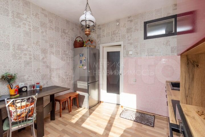 3-к. квартира, 80 м², 2/5 эт.