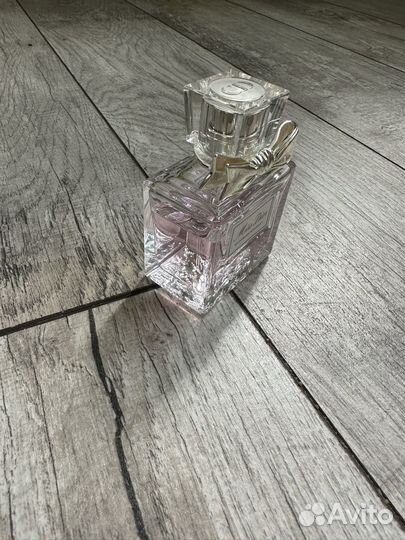 Туалетная вода Miss Dior Blooming Bouquet