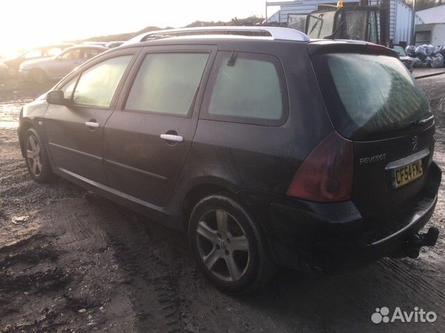 Разбор на запчасти Peugeot 307