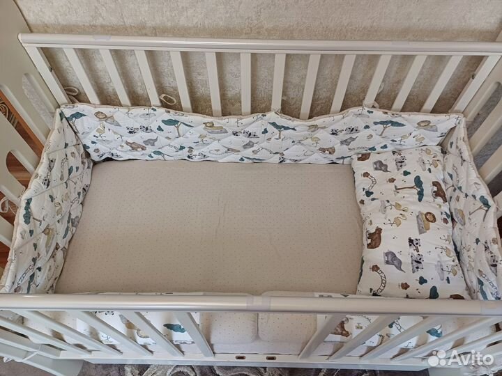 Кроватка детская с матрасом