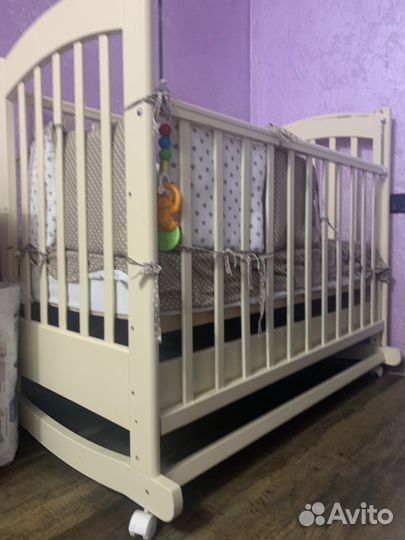 Детская кроватка