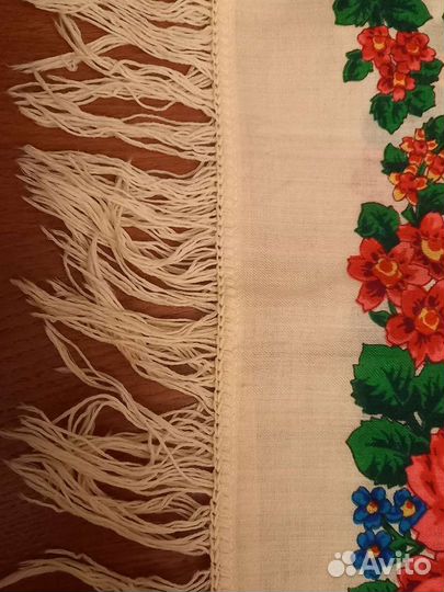 Павловопосадский платок, шерсть (Новый)