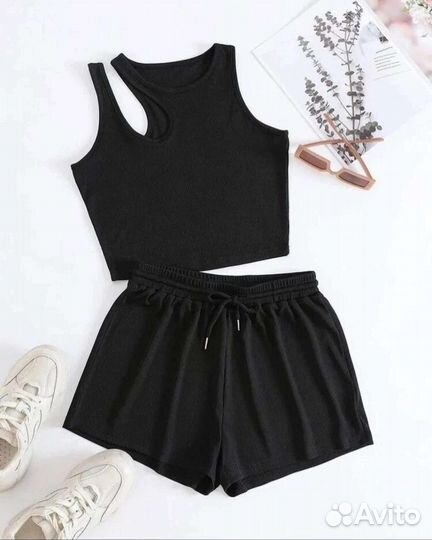 Спортивный костюм женский новый