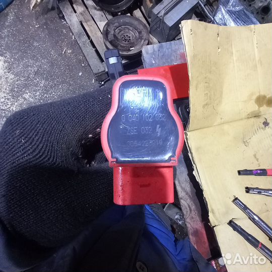 Ауди а6 катушка зажигания красный