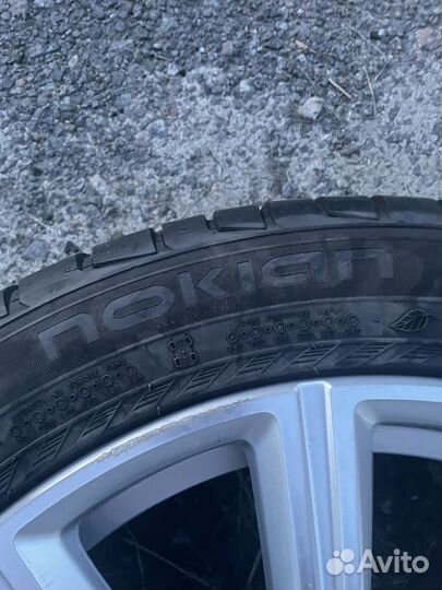 Nokian Tyres Hakka Black SUV 275/45 R20