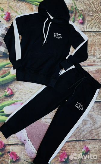 Спортивный костюм