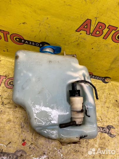 Бачок омывателя Volkswagen Vento A3 ABS 1994