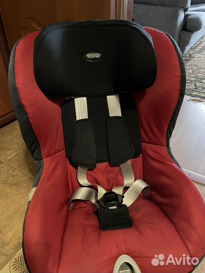 Автомобильное кресло