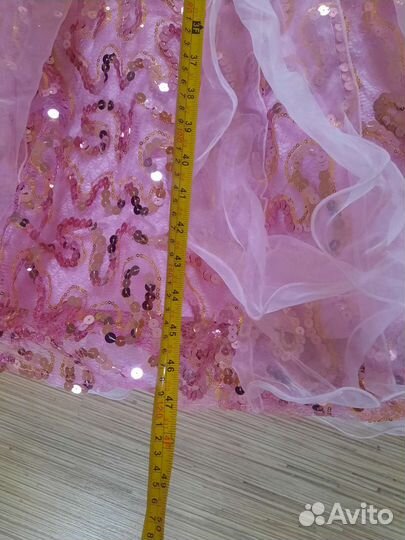 Платье праздничное