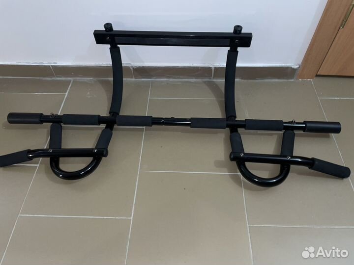 Турник Torneo в дверной проем