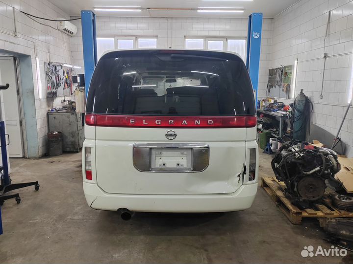 Nissan elgrand e51 Задний стоп сигнал центральный
