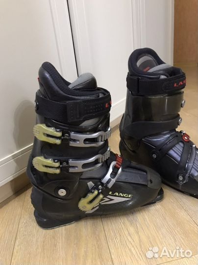 Горнолыжные ботинки Lange