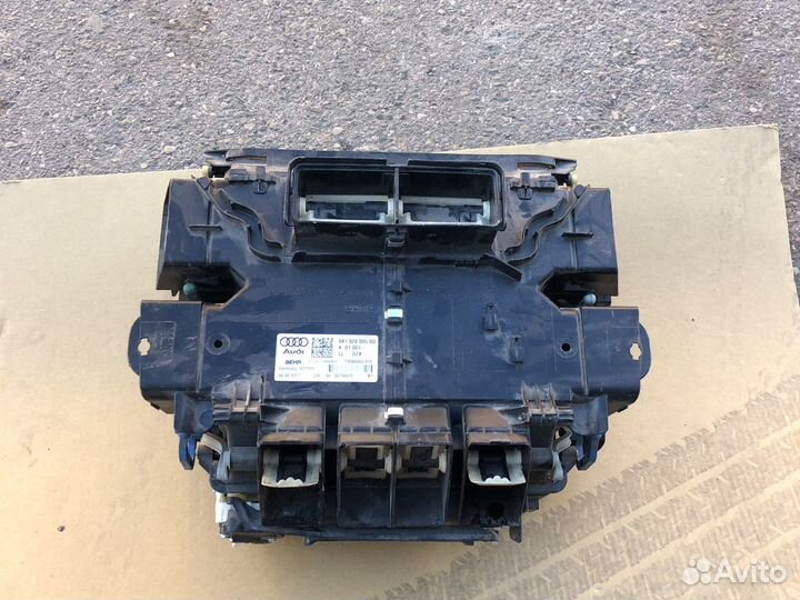 Радиатор корпус печки Audi A4 B8