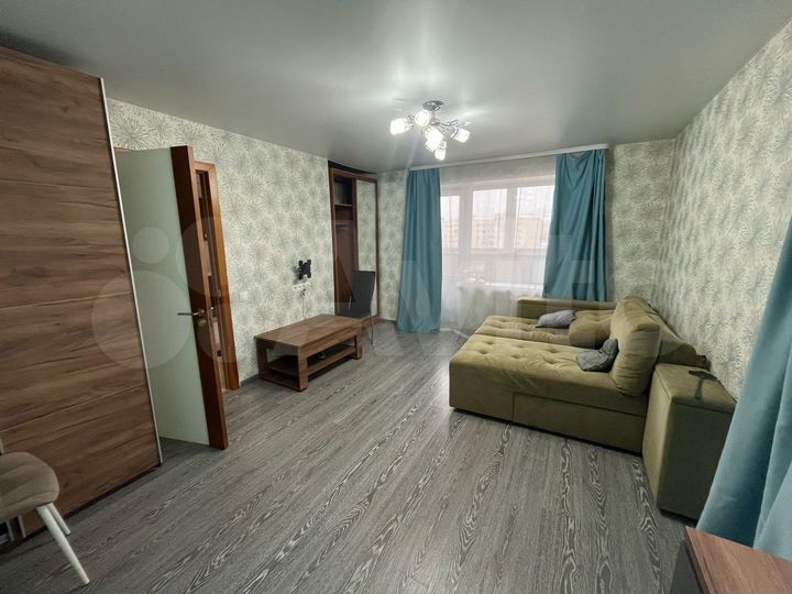 2-к. квартира, 47 м², 8/14 эт.