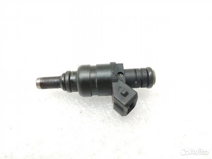 Форсунка топливная Bmw 5-Series E60 2004