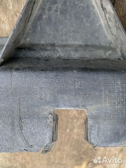 Усилитель переднего бампера Renault Megane 2