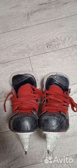 Хоккейные коньки jr bauer vapor x800