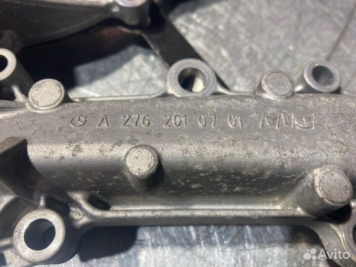 Помпа Mercedes C-Class W205 M276 3.0 turbo 2017