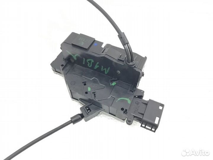 Замок двери задний левый Citroen C4 Picasso