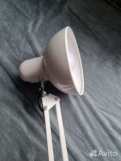 Лампа настольная