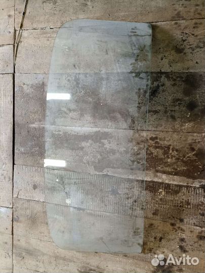 Заднее стекло классика