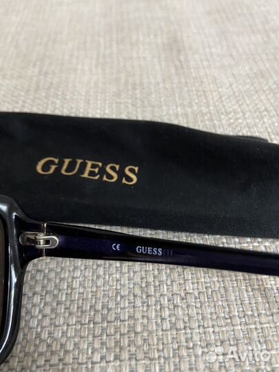 Очки Guess