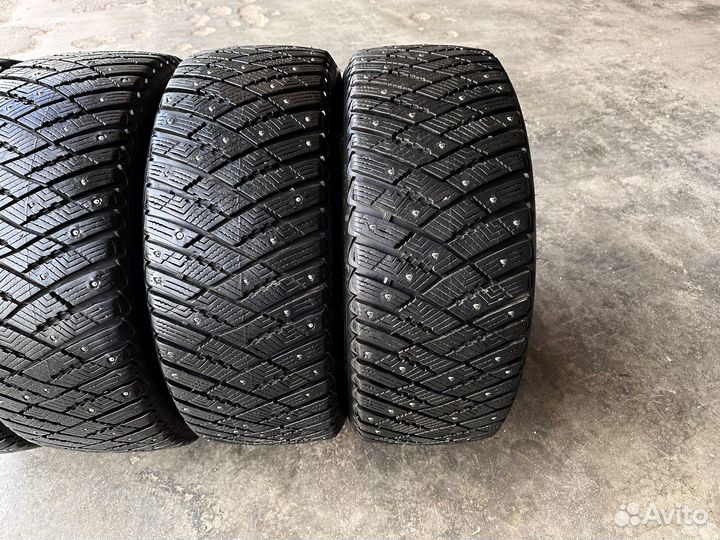 Goodyear Ultragrip Ice Arctic 225/50 R17