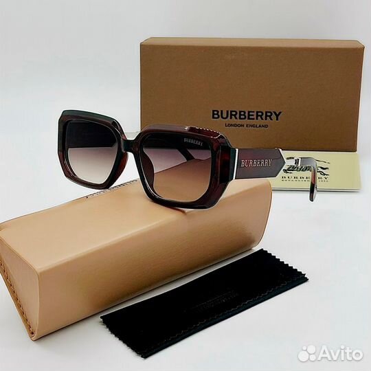 Солнцезащитные очки женские Burberry 001