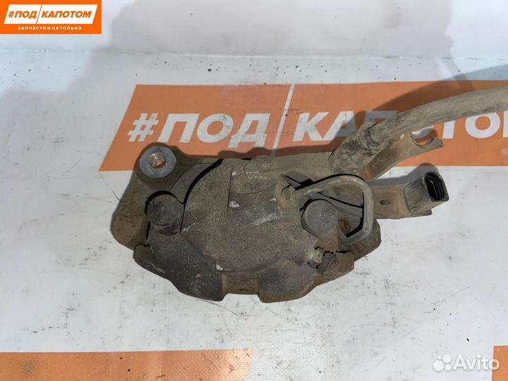 Суппорт тормозной передний правый Audi A4 B6 2003