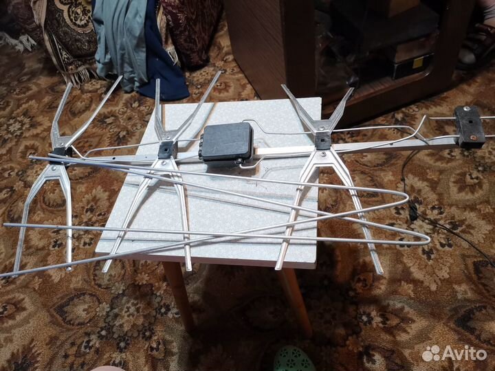 Активная телевизионная антенна с мощ. усил. amel