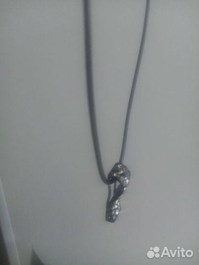 Подвеска со стразами