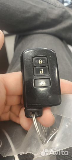 Ключ от camry 50