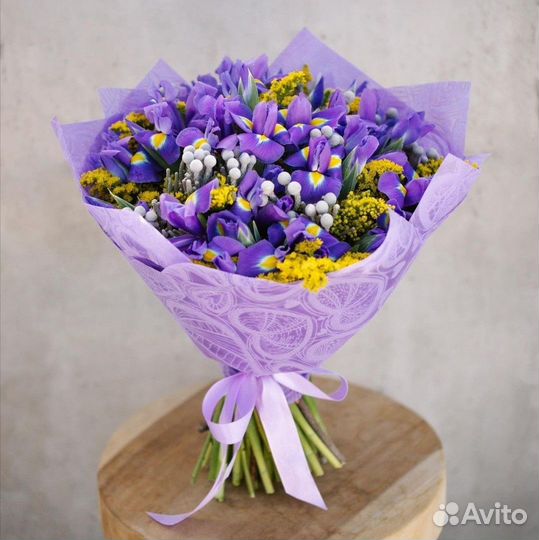 Свежие Ирисы в Букетах. Доставка/Самовывоз