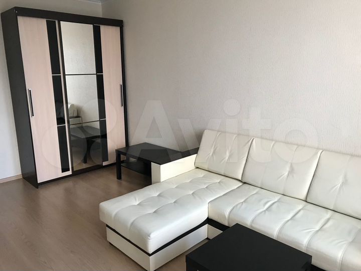 1-к. квартира, 49 м², 4/9 эт.