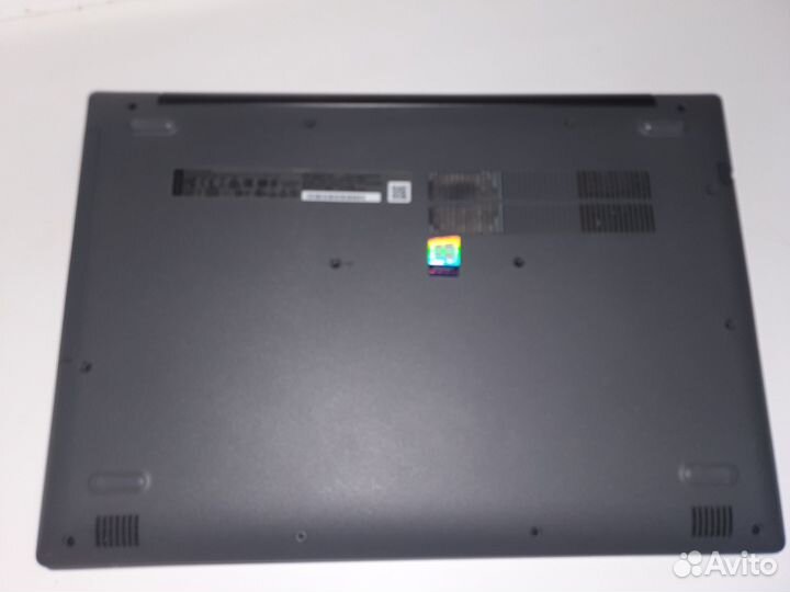 Lenovo ideapad 320-15AST